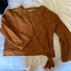 Madewell v neck top with bow detail